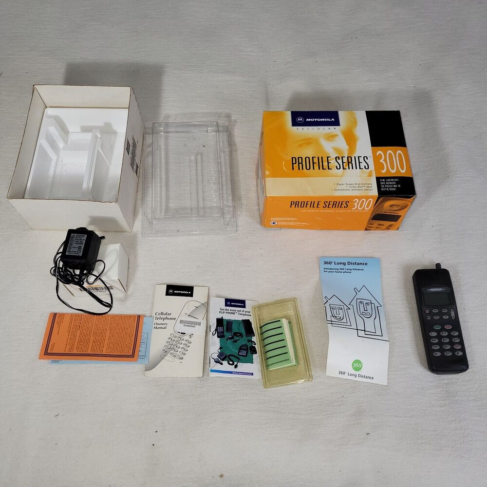 Vintage Motorola Cell Phone Profile Series 300 For Parts Retro Cellular Grunge